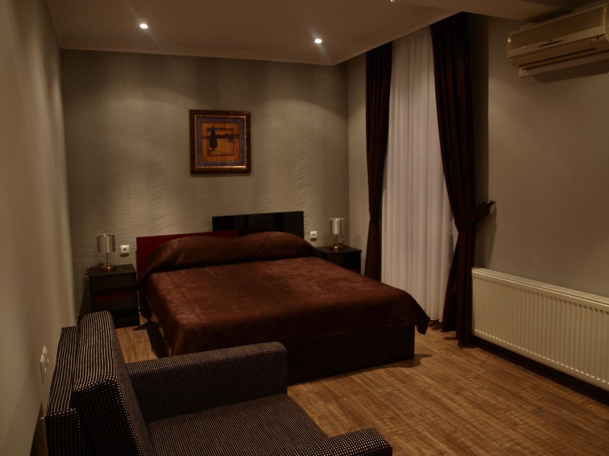 Hotel Mimoza Razgrad Buitenkant foto