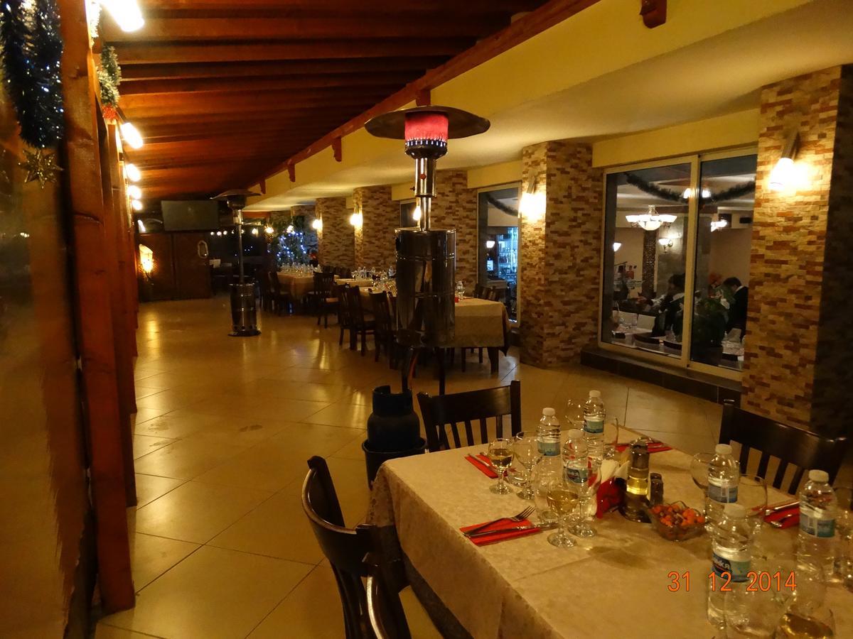Hotel Mimoza Razgrad Buitenkant foto