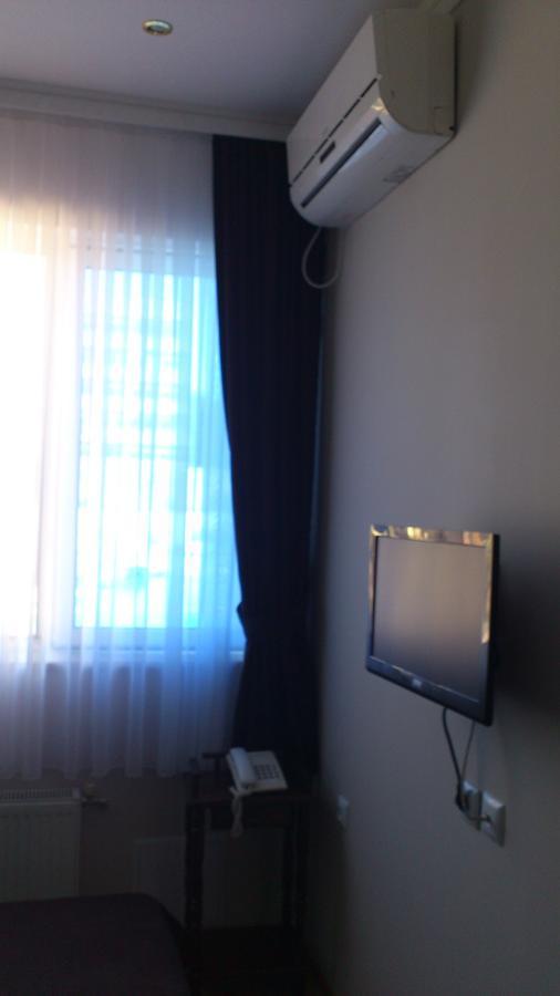 Hotel Mimoza Razgrad Buitenkant foto