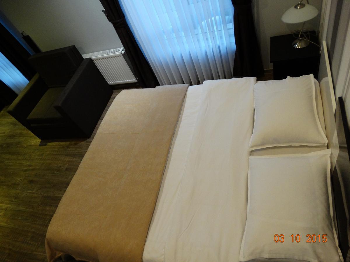 Hotel Mimoza Razgrad Buitenkant foto