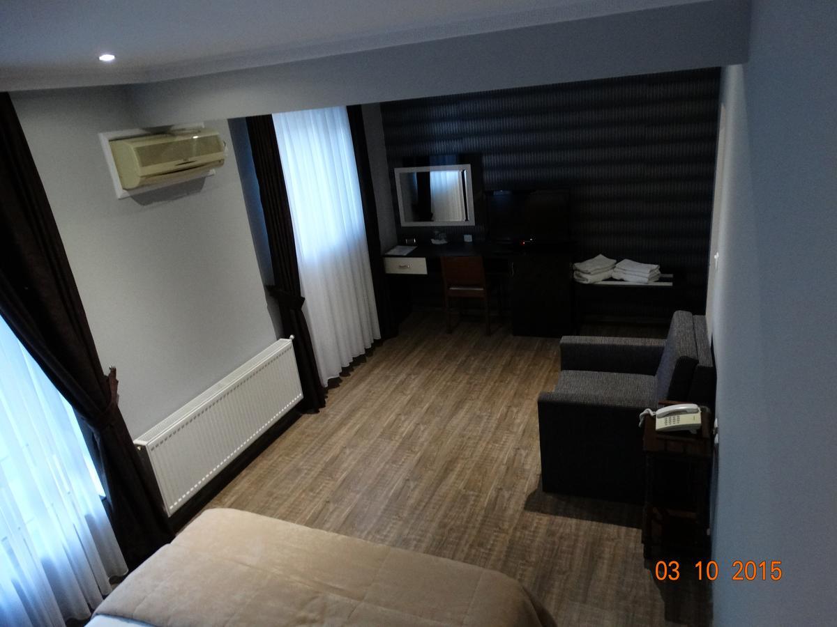Hotel Mimoza Razgrad Buitenkant foto