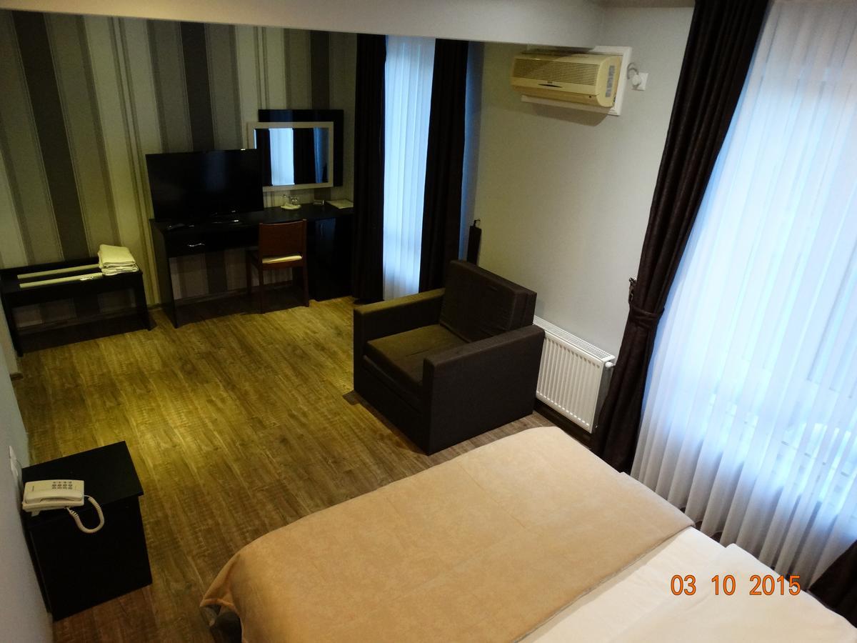 Hotel Mimoza Razgrad Buitenkant foto